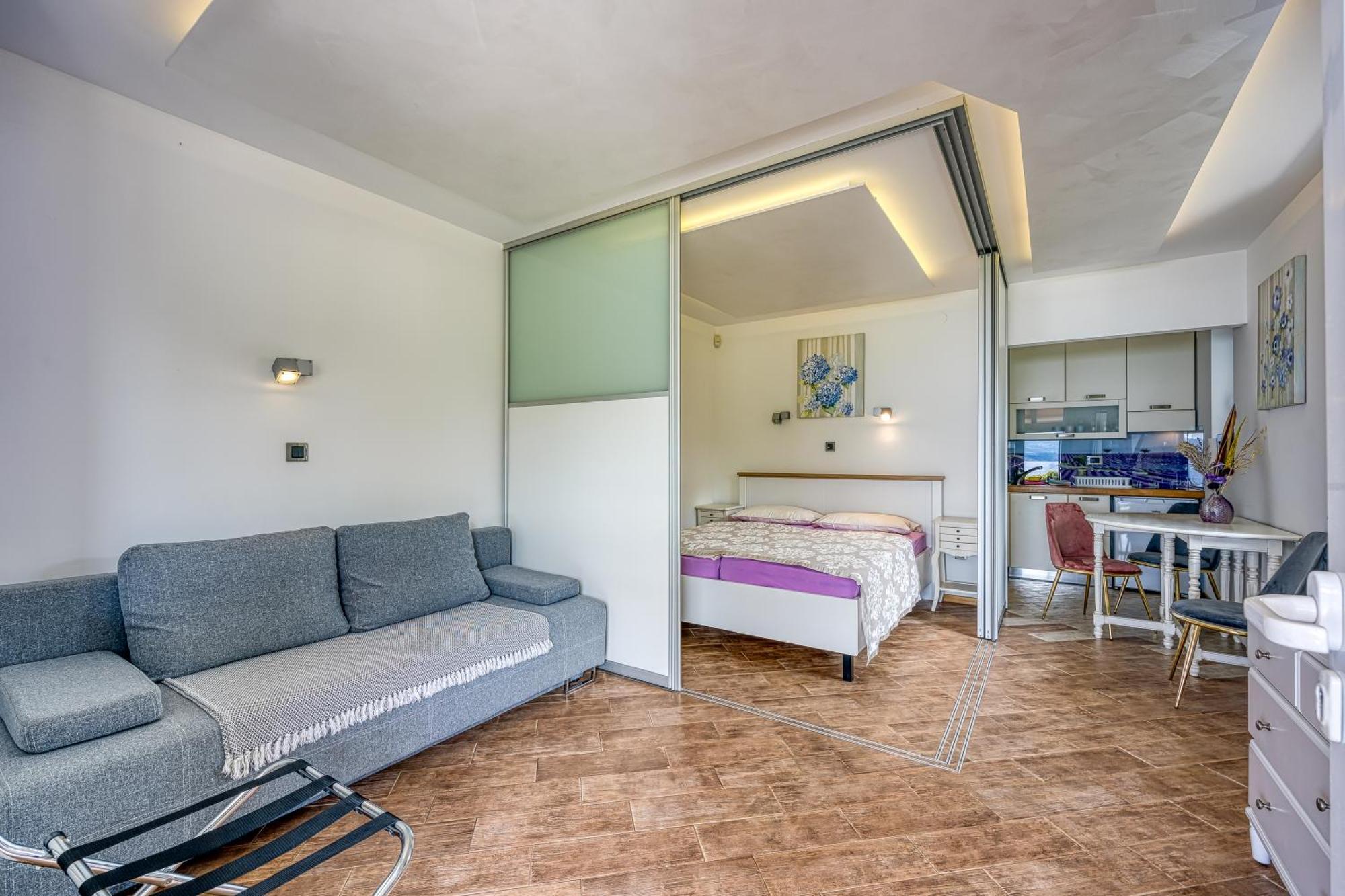 Debeli Rtic Apartments - Happy Rentals Ankaran Eksteriør billede