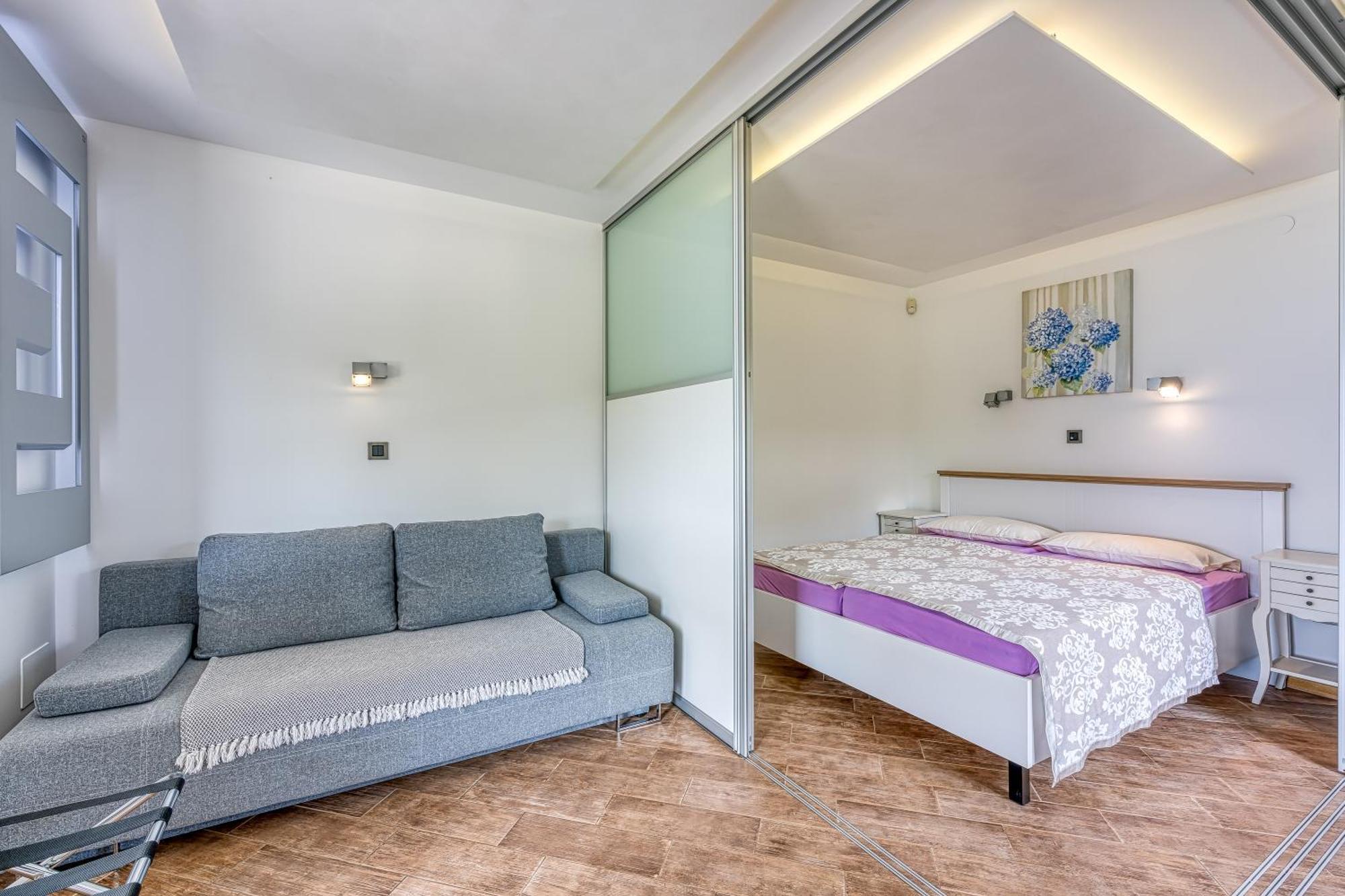 Debeli Rtic Apartments - Happy Rentals Ankaran Eksteriør billede