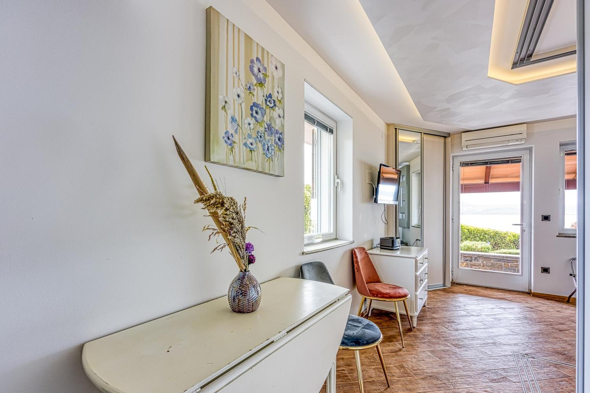Debeli Rtic Apartments - Happy Rentals Ankaran Eksteriør billede